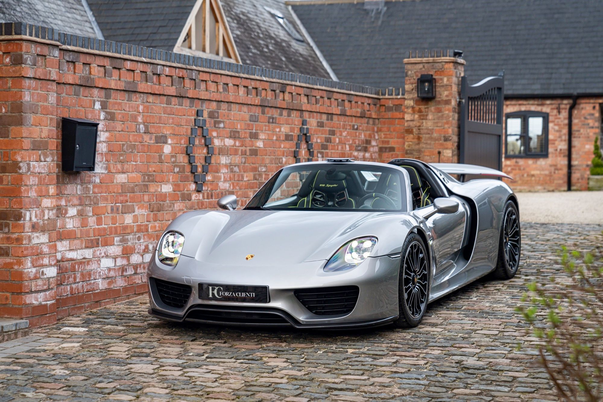 2015 Porsche 918 Spyder #736 for sale