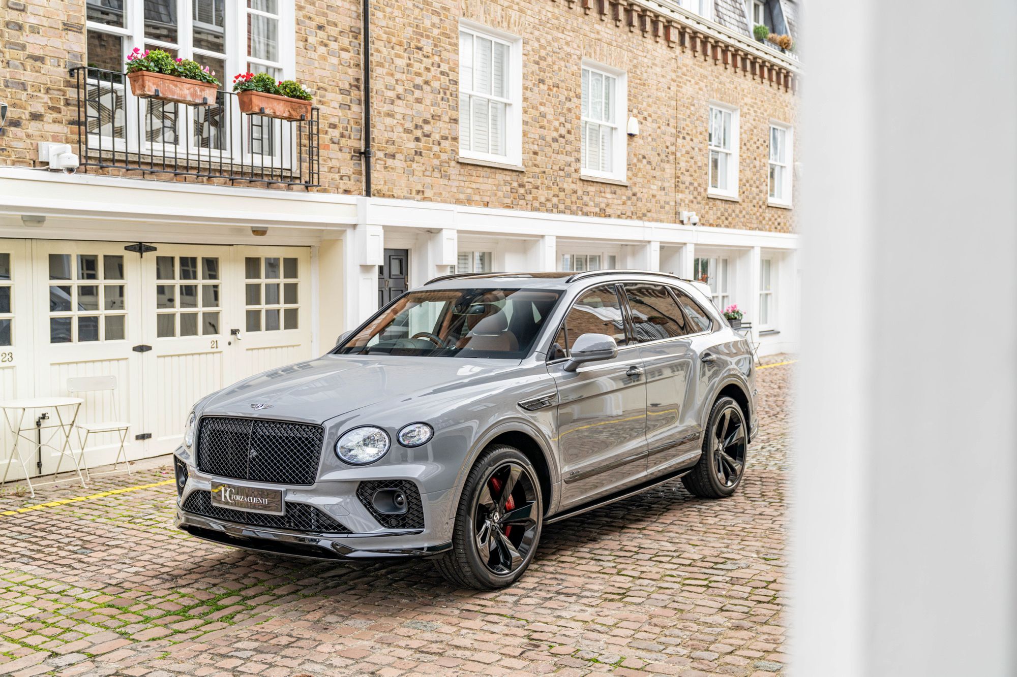 2023 Bentley Bentayga V8 Azure for sale