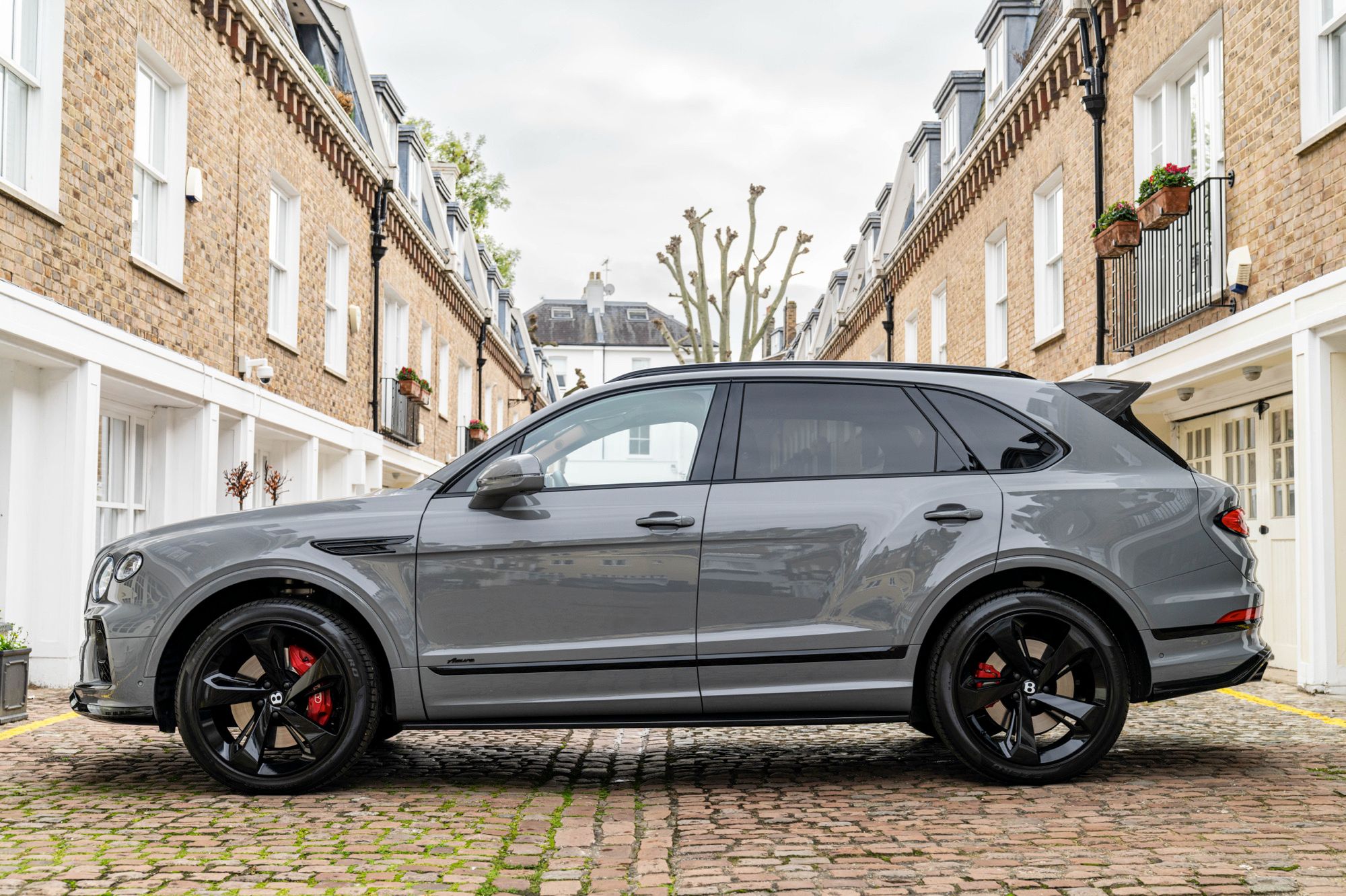 2023 Bentley Bentayga V8 Azure for sale