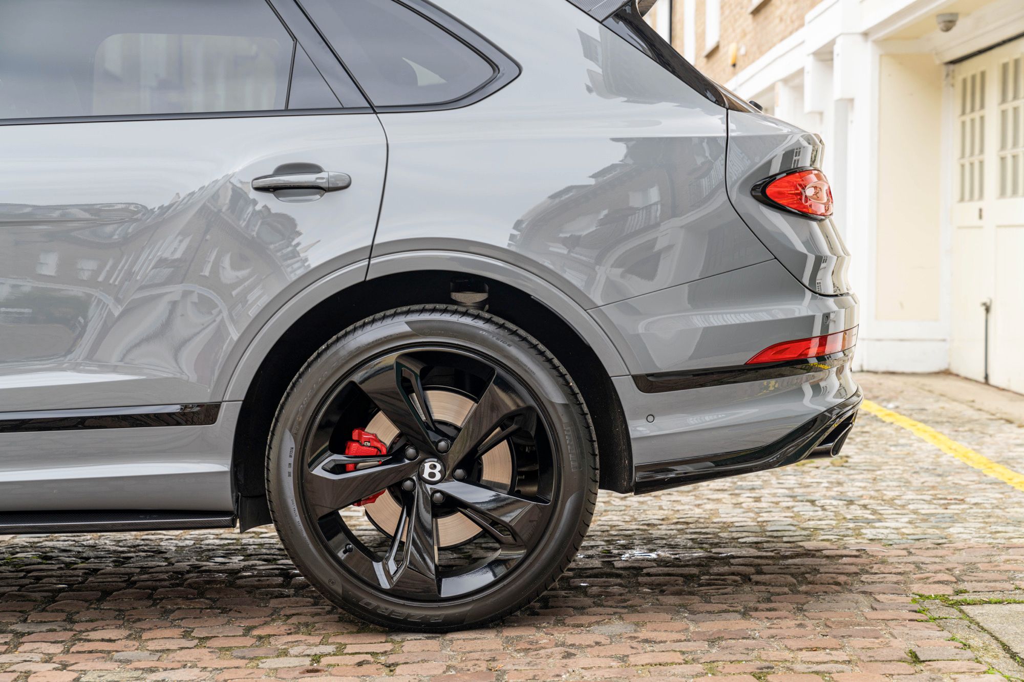 2023 Bentley Bentayga V8 Azure for sale