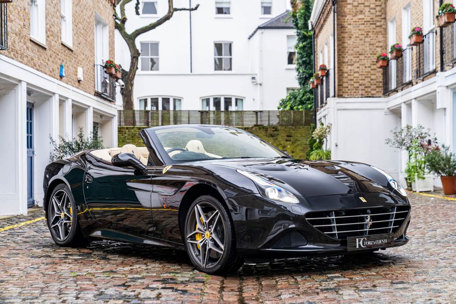 2016 Ferrari California T